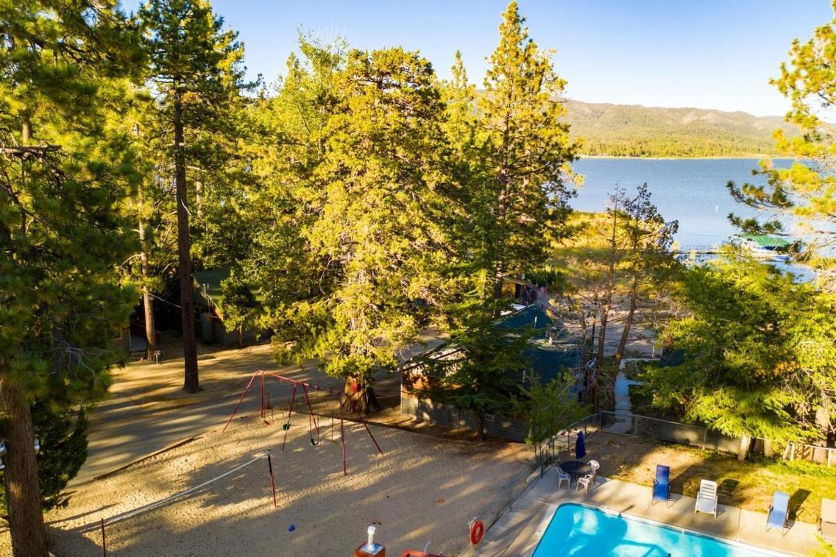 Big Pines Couple Lakeview Studio Cabin By Big Bear Vacations บิ๊กแบร์เลค ภายนอก รูปภาพ