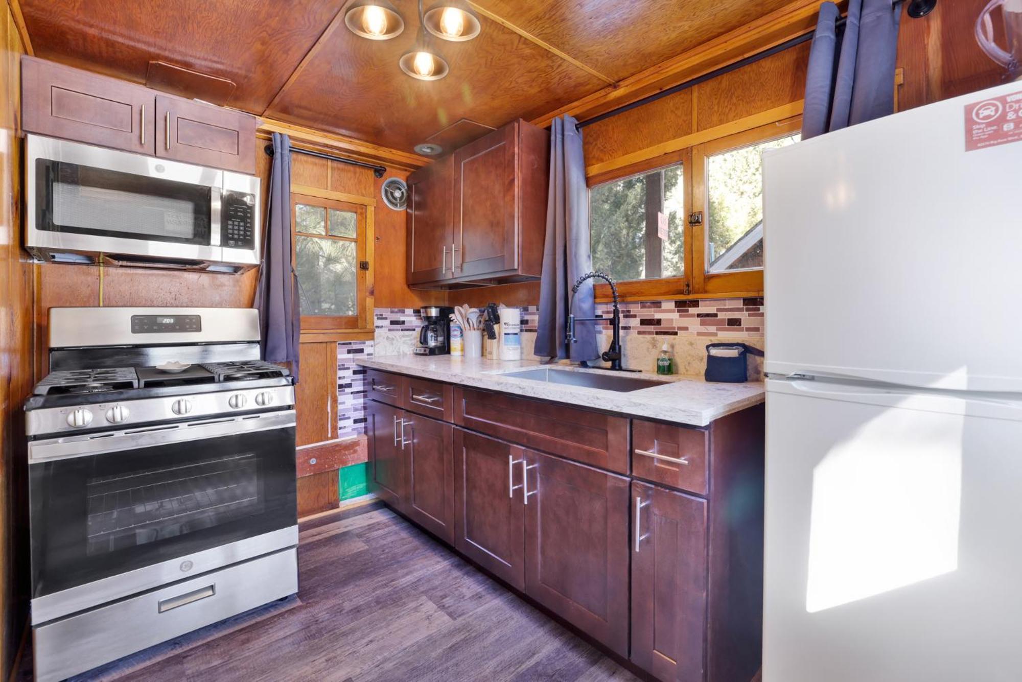 Big Pines Couple Lakeview Studio Cabin By Big Bear Vacations บิ๊กแบร์เลค ภายนอก รูปภาพ
