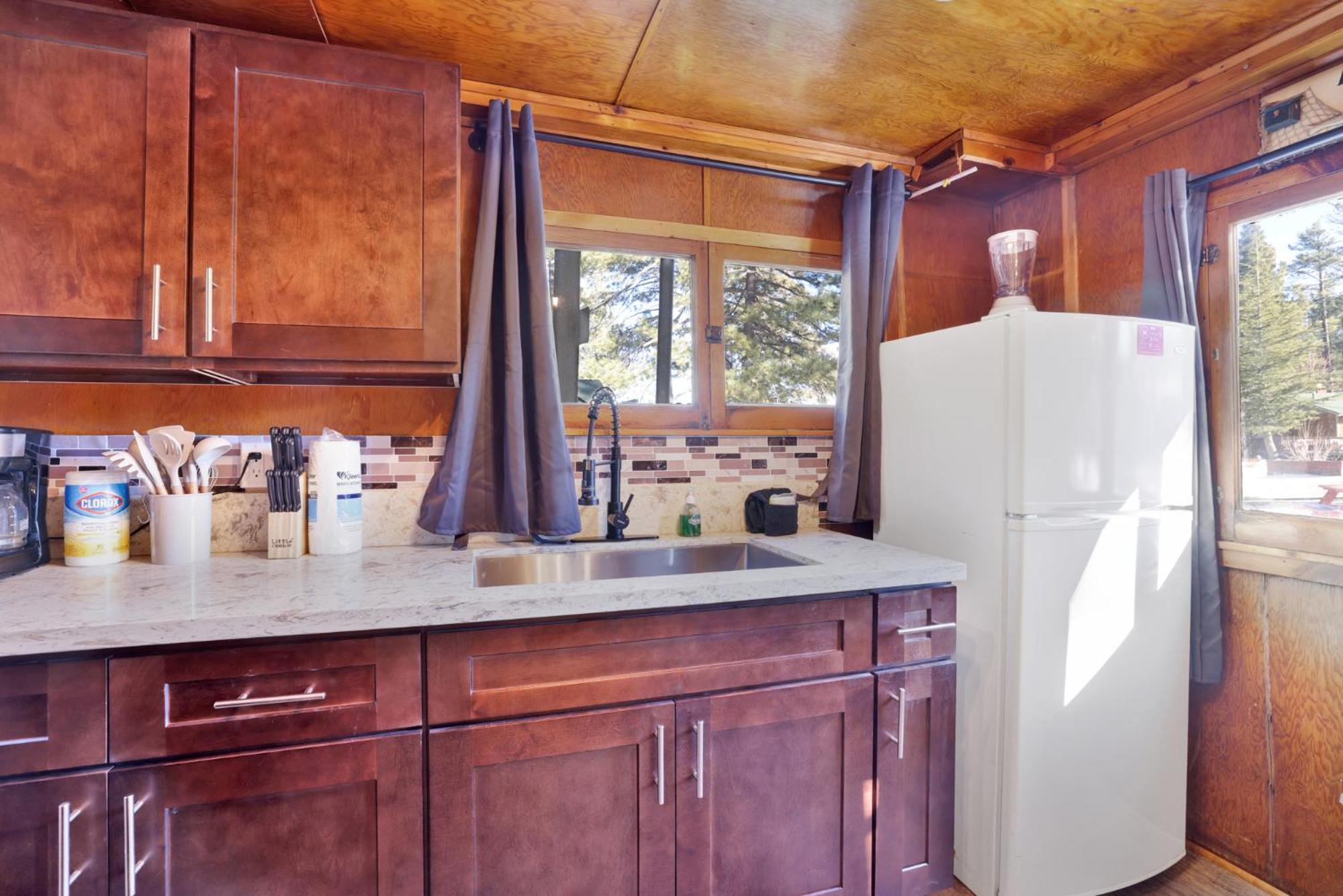 Big Pines Couple Lakeview Studio Cabin By Big Bear Vacations บิ๊กแบร์เลค ภายนอก รูปภาพ